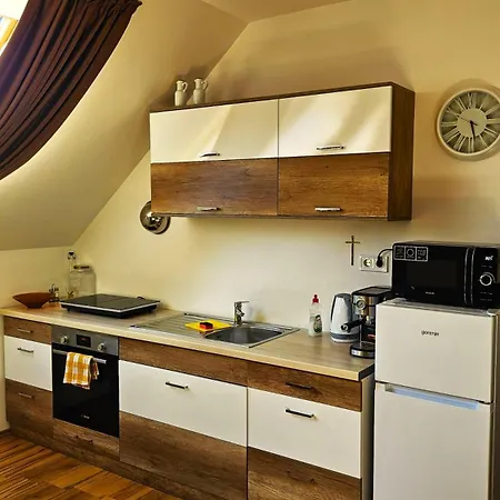 Jarina Aranyhid Apartment