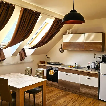 Jarina Aranyhid Apartament Balatonalmádi