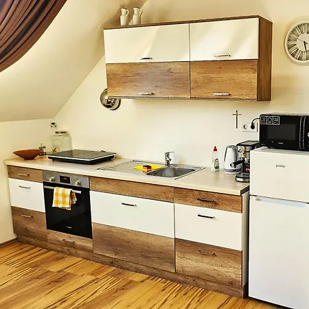 Jarina Aranyhid Apartment